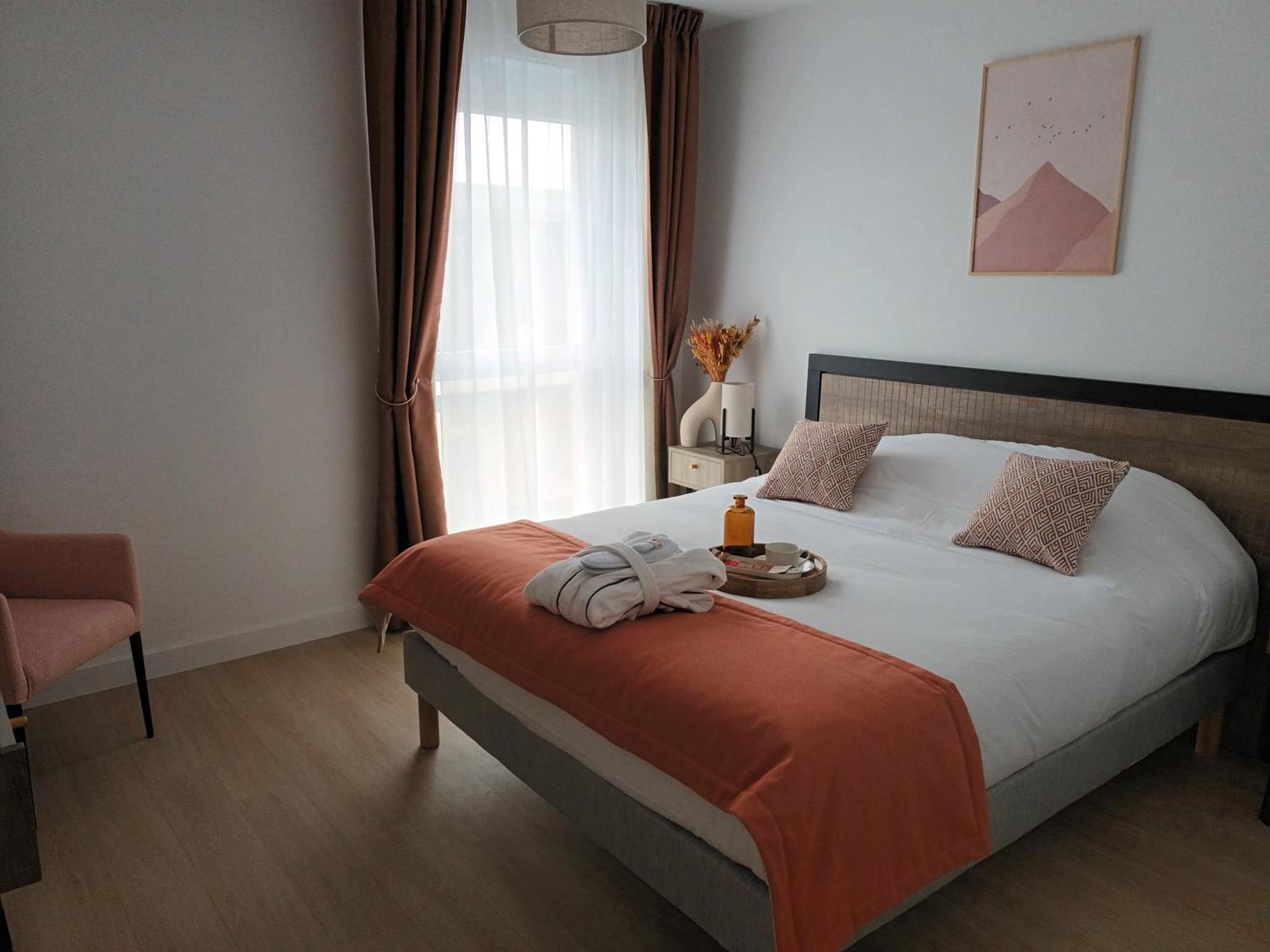 Aparthotel Domitys Les Demoiselles Beaune  Esterno foto