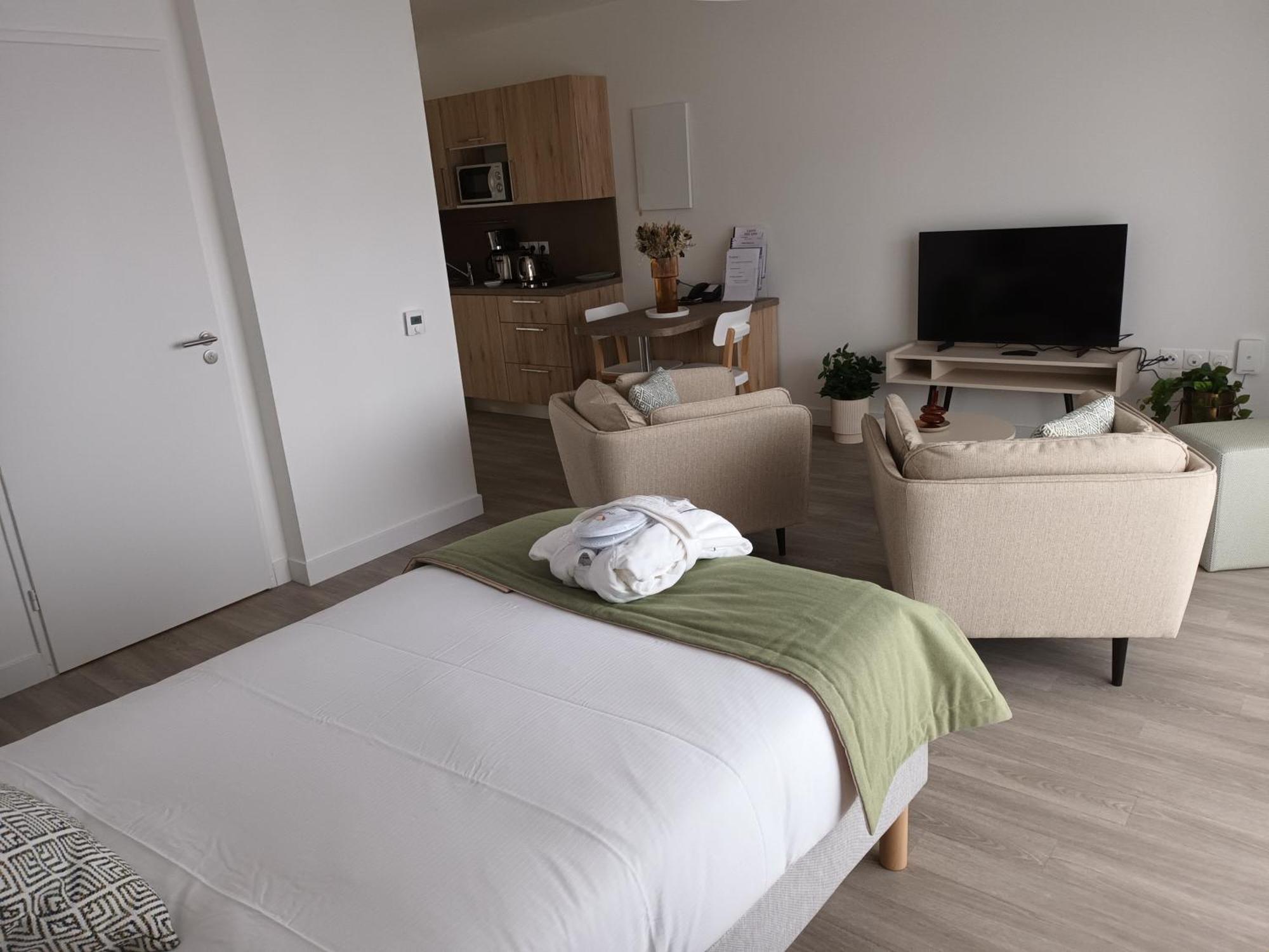 Aparthotel Domitys Les Demoiselles Beaune  Esterno foto