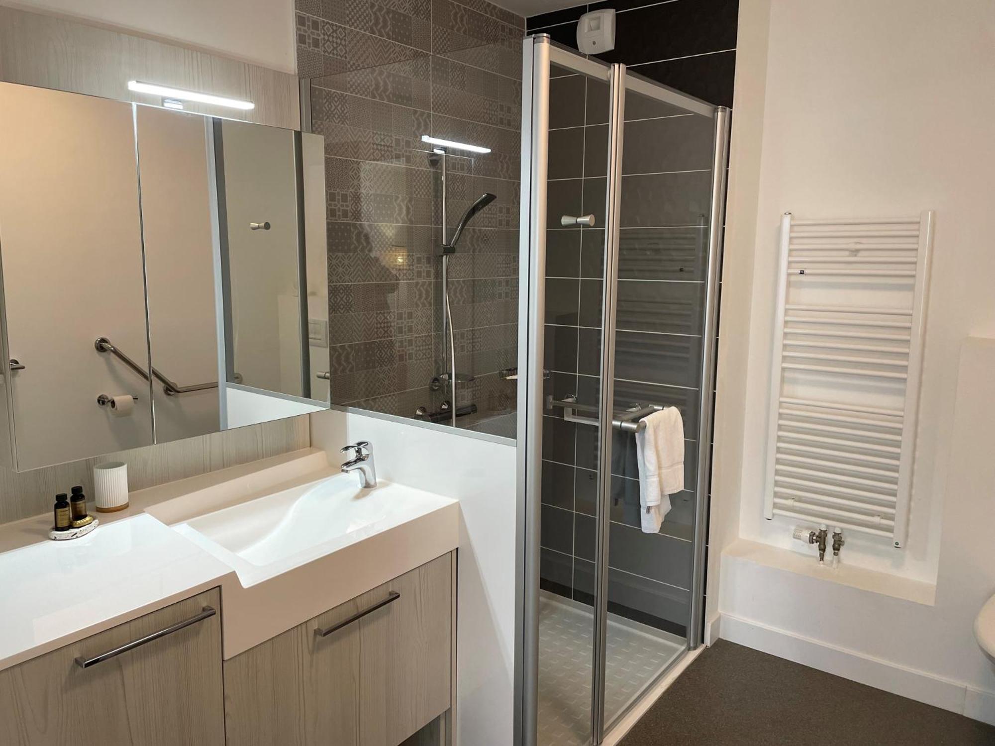 Aparthotel Domitys Les Demoiselles Beaune  Esterno foto
